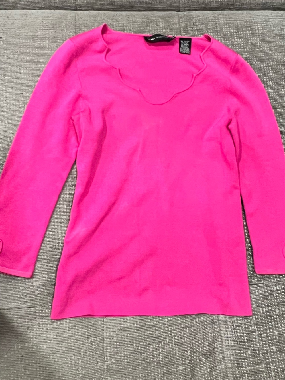 Dana Buchman stretch silk-blend rib knit scallop neck top